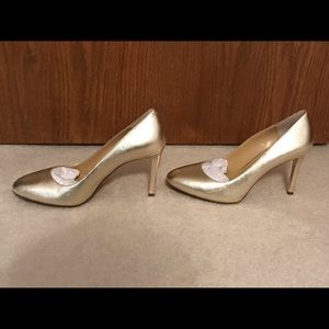 GORGEOUS MICHAEL Michael Kors leather Ashby Flex Pump Pale Gold Size 9M